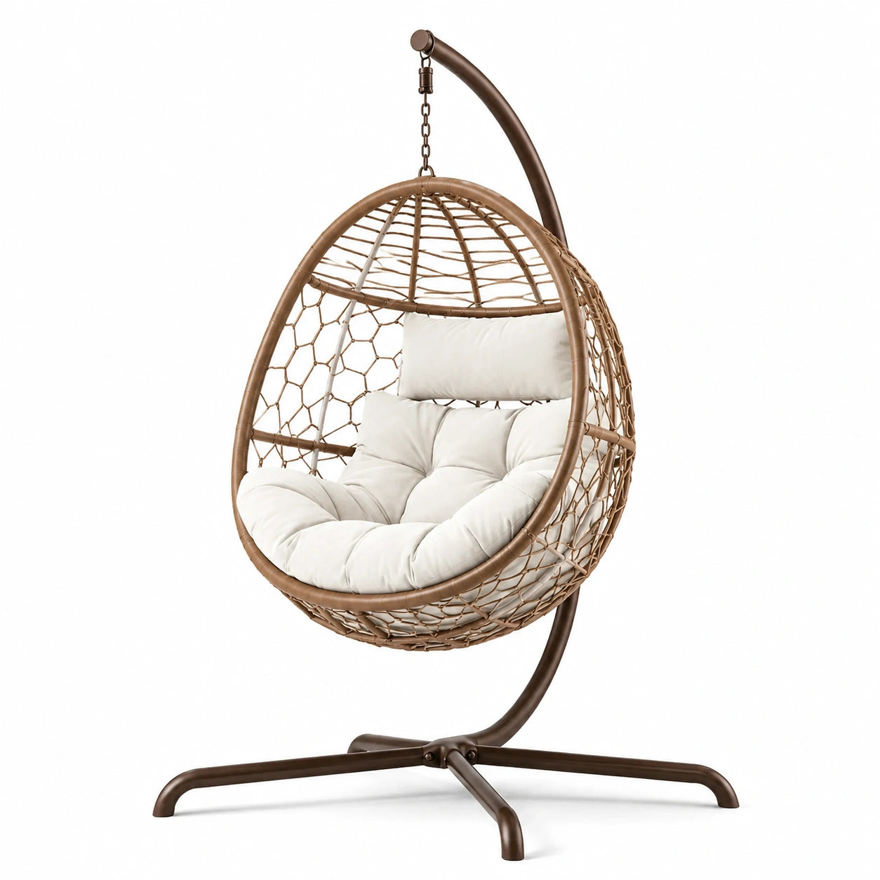 Poltrona sospesa in rattan con struttura in metallo e cuscini bianchi